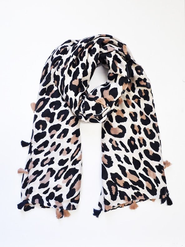 Leopard Scarve